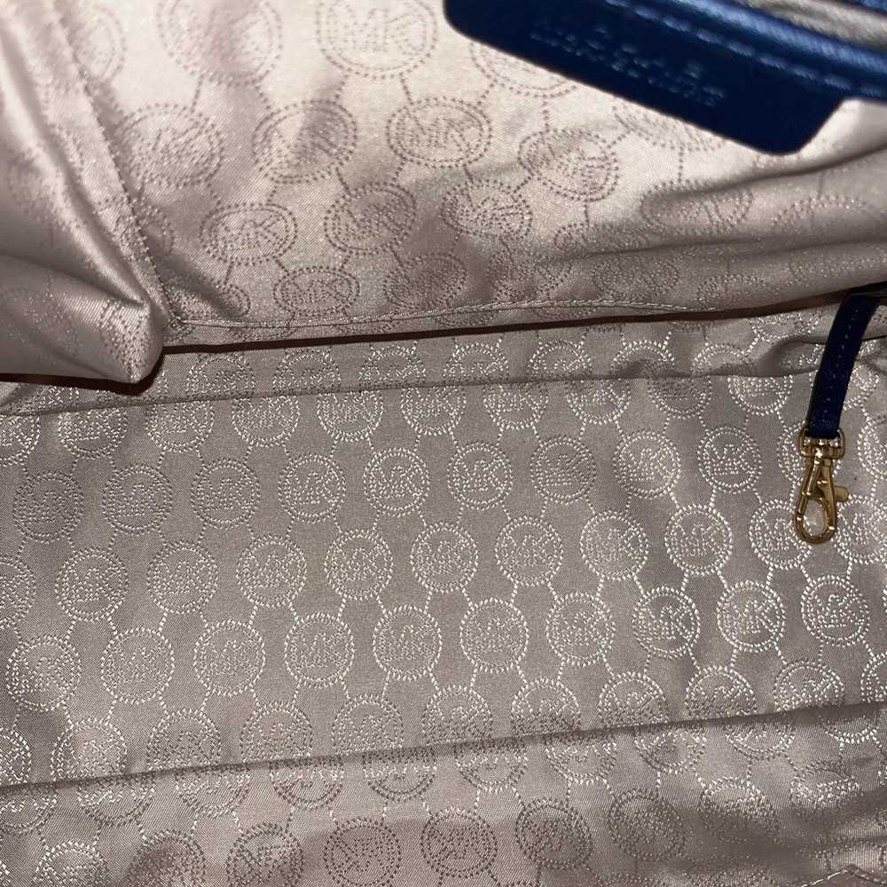 Michael Kors  Sutton Blue Satchel with Signature Charm - Picture 4 of 7